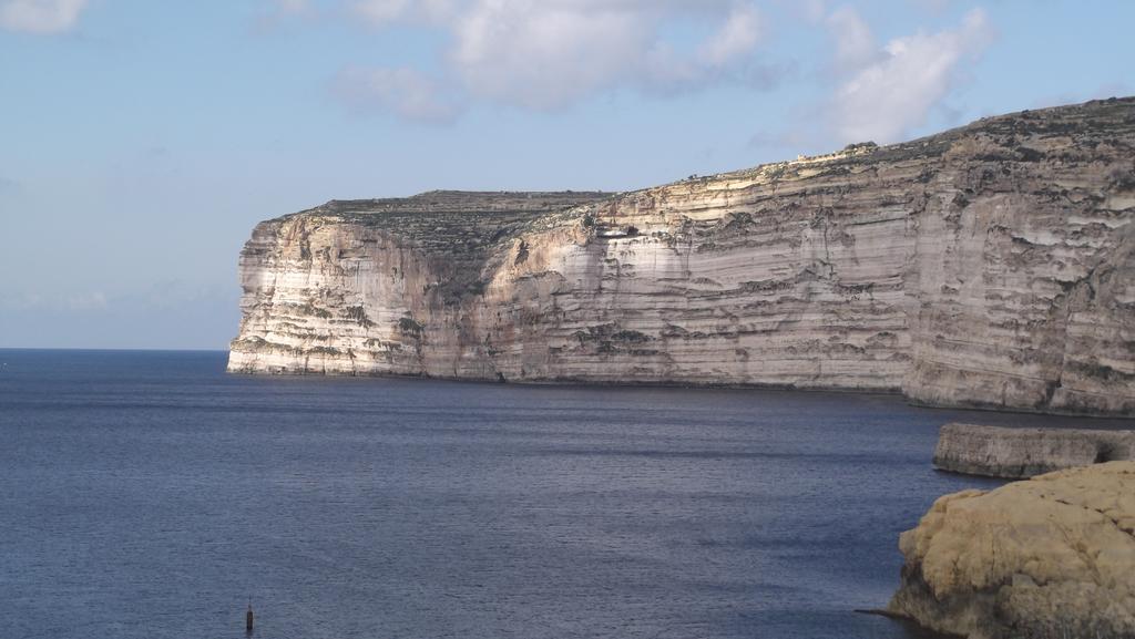 Hideaway Flats Xlendi Quarto foto